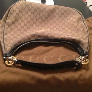 Authentic Gucci large hobo with Gucci 3d hardware