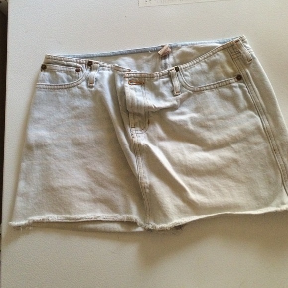 Jean Skirt - Picture 1 of 3