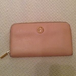 Tory Burch Robinson Zip Wallet, Light Pink