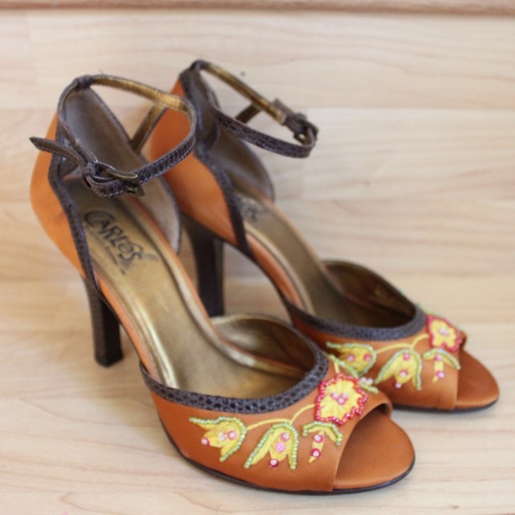 Carlos Santa Heels