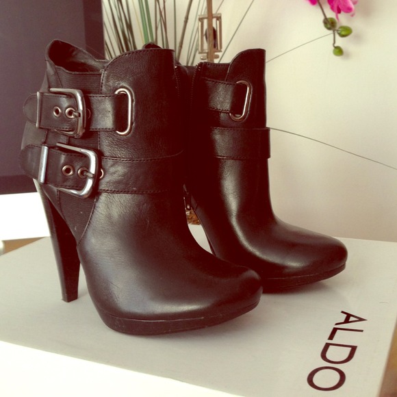Size 37 Black Aldo booties