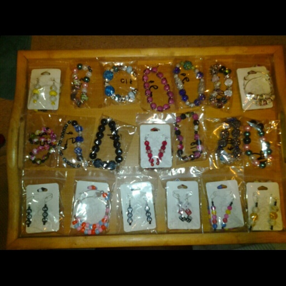 Jewelry - Picture 2 of 4