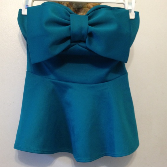 Strapless Teal bow peplum top - Picture 2 of 3