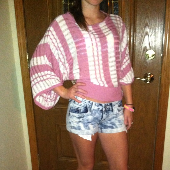 Sweater - Picture 3 of 3