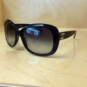 Chanel sun glasses
