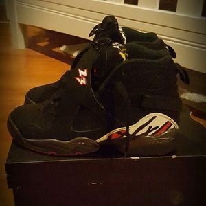 Jordan 8's buggs bunny