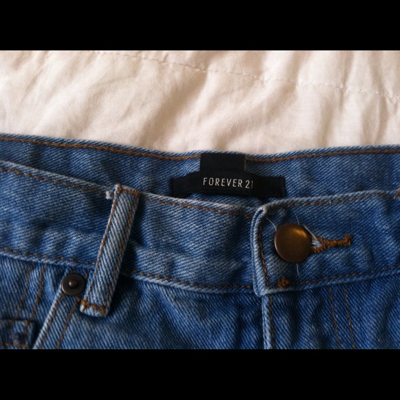 Blue Jean Mid Rise Shorts - Picture 4 of 4