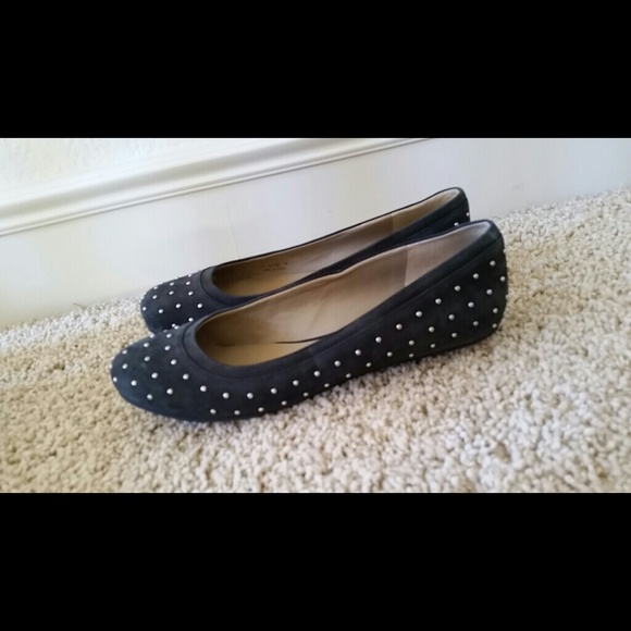 Cole Hann Gracie Stud Ballet-black nbuck