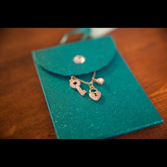 Key and lock charm necklace!