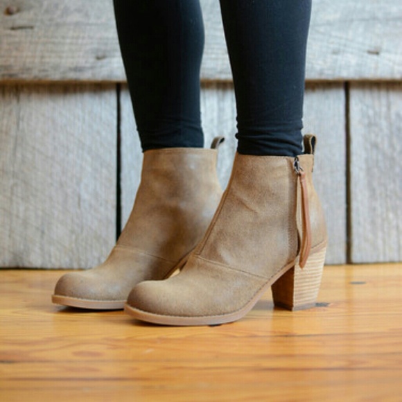 Dolce Vita boots