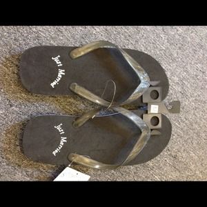 Honneymoon Just Married Fliplops. Black, white