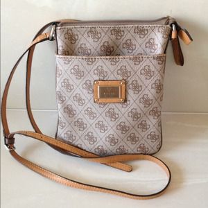 GUESS crossbody!