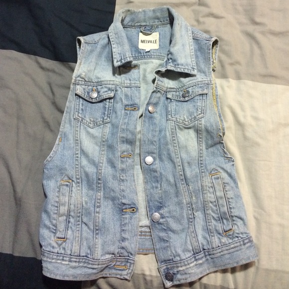Brandy Melville Vest-Two Skirt Bundle
