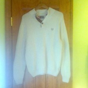 Never worn mens Chaps sweater!