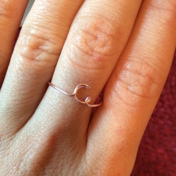Rose gold initial ring "C"