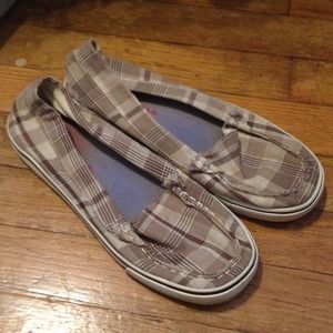 Brown plaid Airwalk slip-on shoes