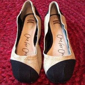 MARKED DOWN!!!  TOMS ballet flats - brand new!