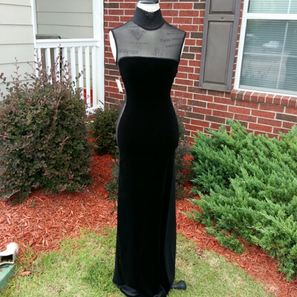 Stunning black dress