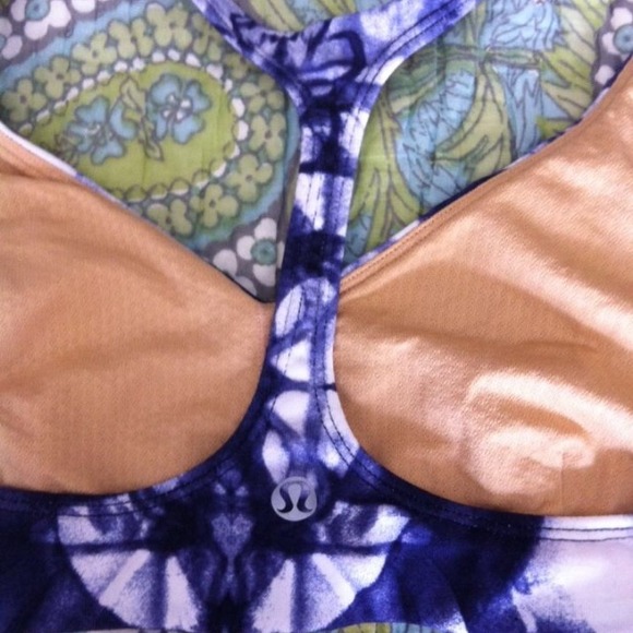 SOLD Lululemon arise bra - Picture 3 of 3