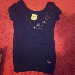 Adorable Hollister top