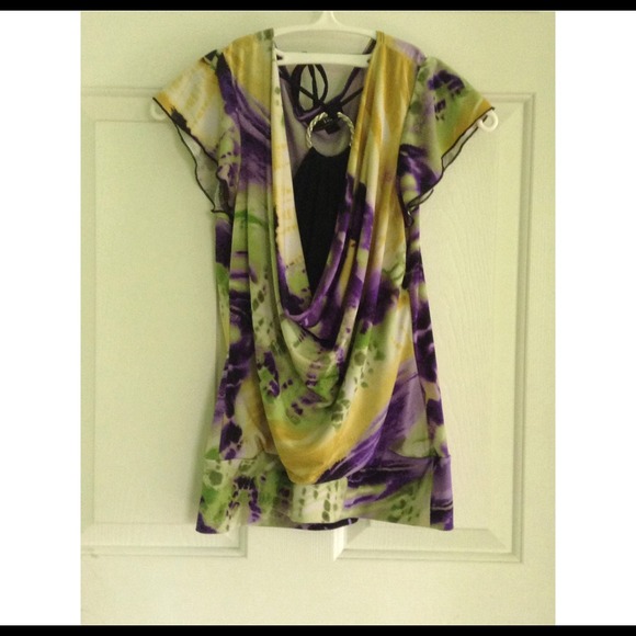 Super pretty dressy short sleeve shirt