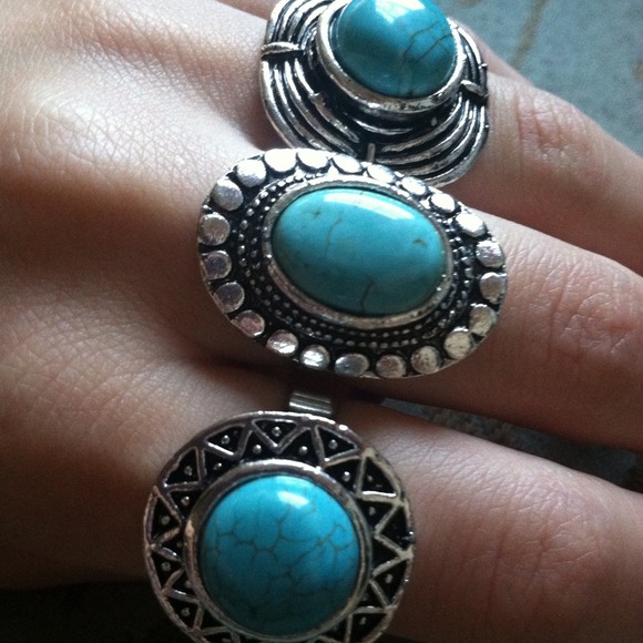 Vintage / boho style silver turquoise fashion ring - Picture 3 of 4