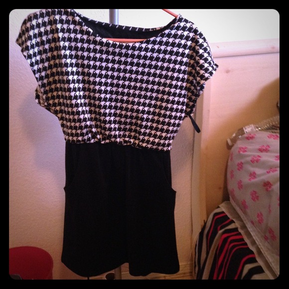 Mosiac Pattern Dress - Picture 1 of 3