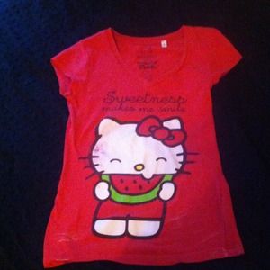 Hello kitty tee