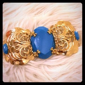 Blue gold bracelet