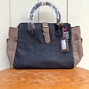 JustFab The Pantheon