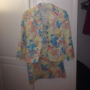 tahari arthur s. levine two-piece skirt suit