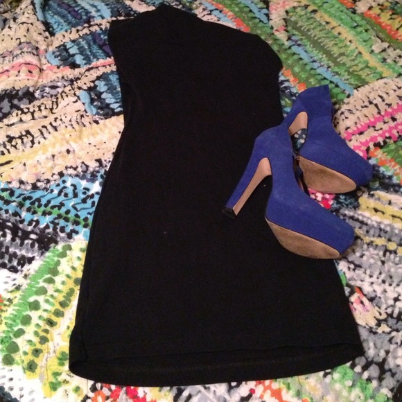 Ambiance Dresses & Skirts - Black One Shoulder American Apparel Bodycon Dress