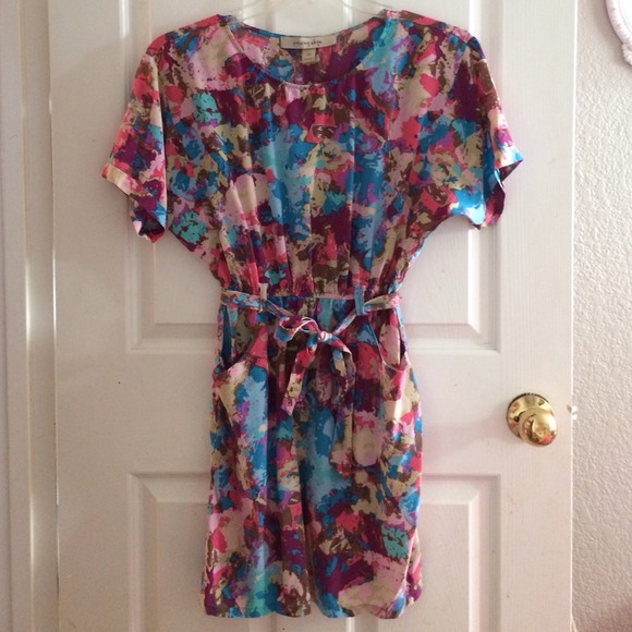 presley skye Dresses & Skirts - Abstract dolman dress