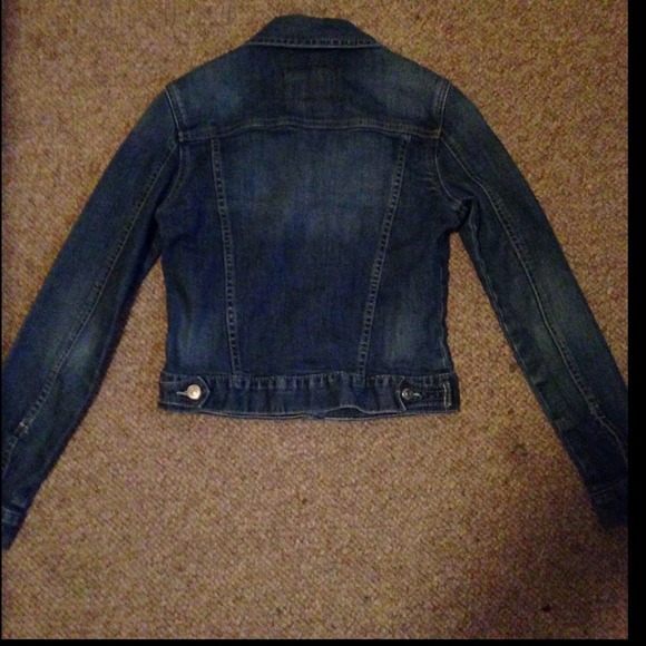 💢💢SOLD💢💢 jean jacket - Picture 2 of 3