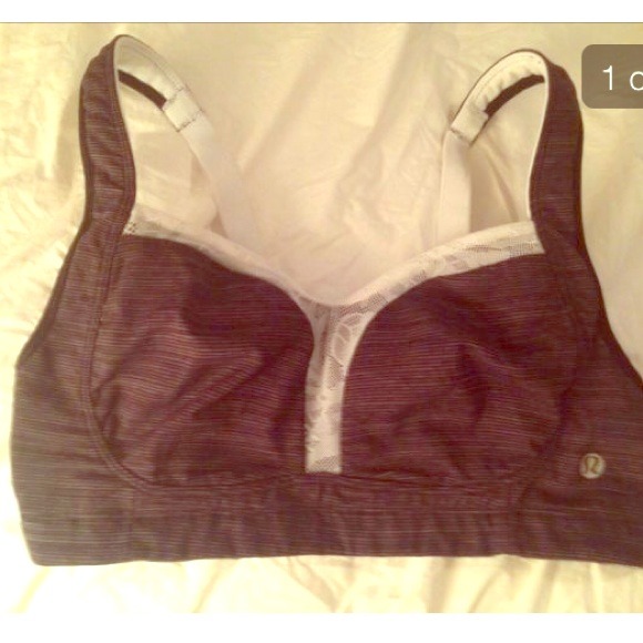 SOLD Lululemon tata tamer ll