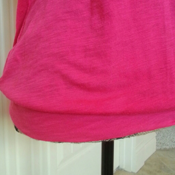 SOLD ❤HOST PICK❤ yummy raspberry sorbet top - Picture 3 of 4