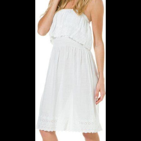 White strapless dress