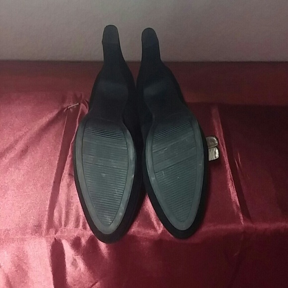 Pumps - Picture 4 of 4