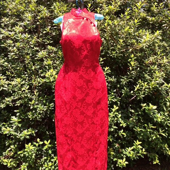 $ The "Sexy and You Know It" Cheongsam Dress NWT - Picture 3 of 4