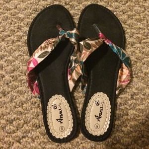 Anna Sandals size 8