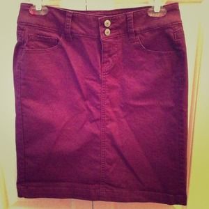 Old Navy purple, knee length skirt Sz 2 petite.