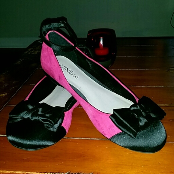 Cute pink flats!