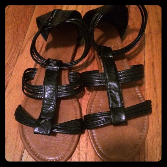 Black sandals