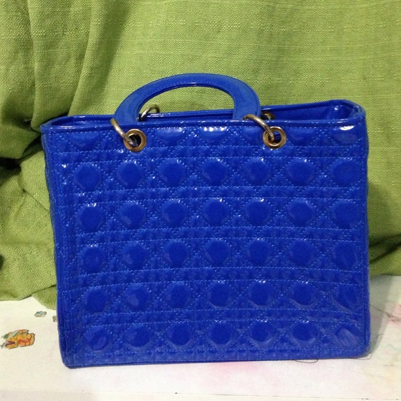 Beautiful Handbag. - Picture 3 of 4