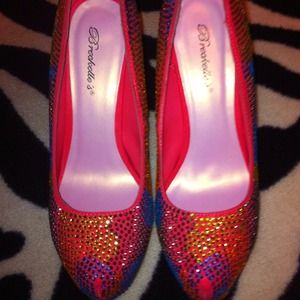Hot pink rhinestone heels!!!!! Size 8.5 NWT!!!