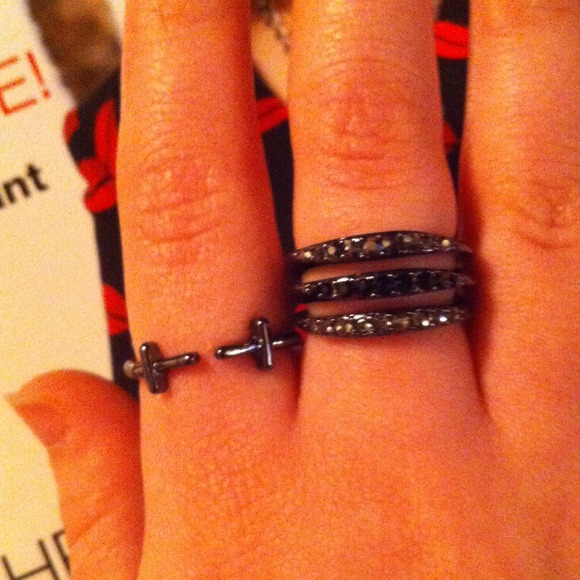 H&M 4 pk ring set