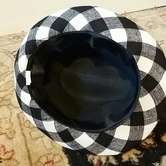 Hat - Picture 4 of 4