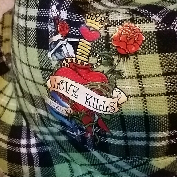 Hat - Picture 3 of 4