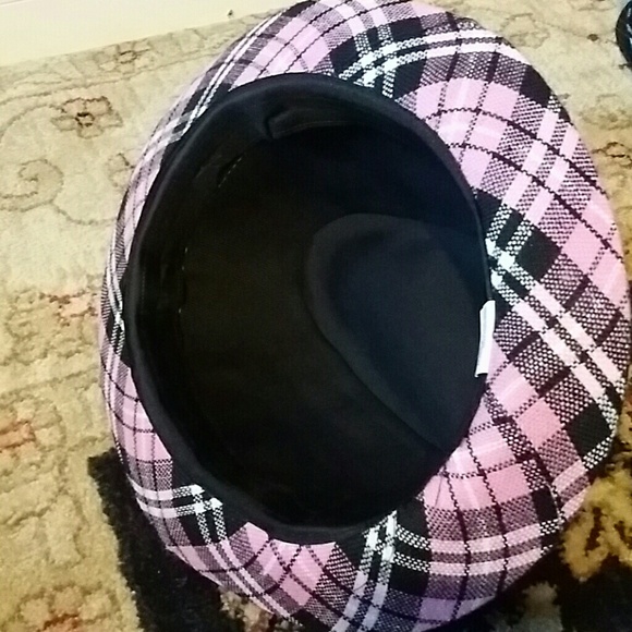 Hat - Picture 4 of 4