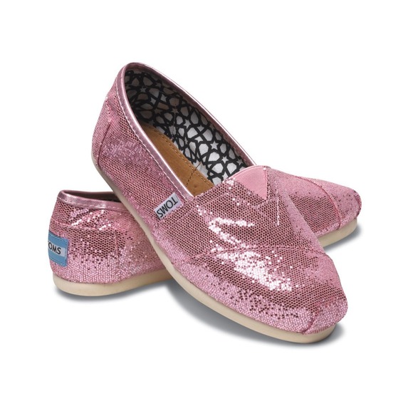 SPARKLY PINK TOMS!